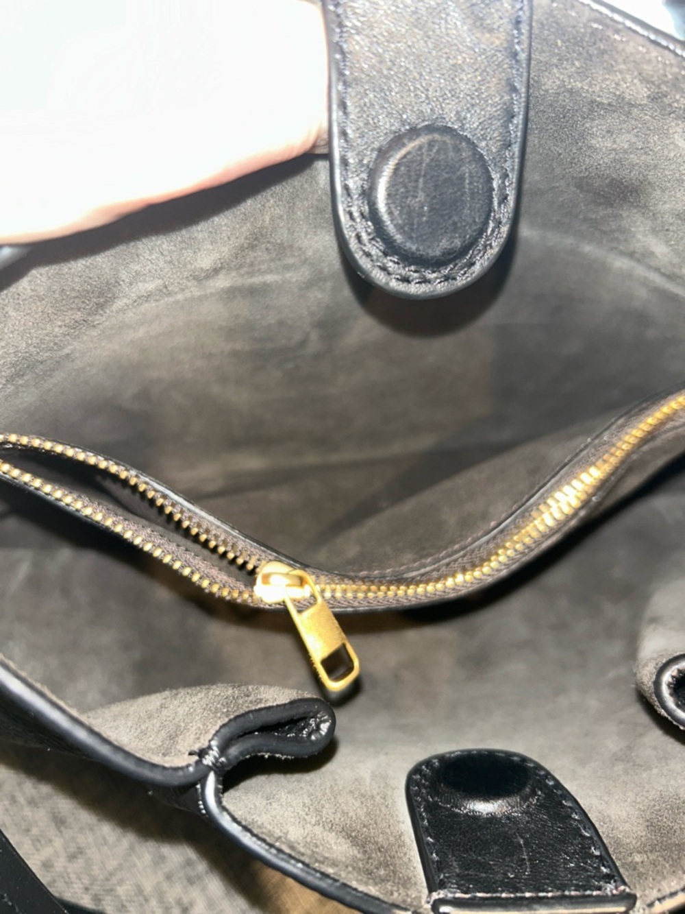VINCE Ava Leather Crossbody Bag - Picture 13 of 14